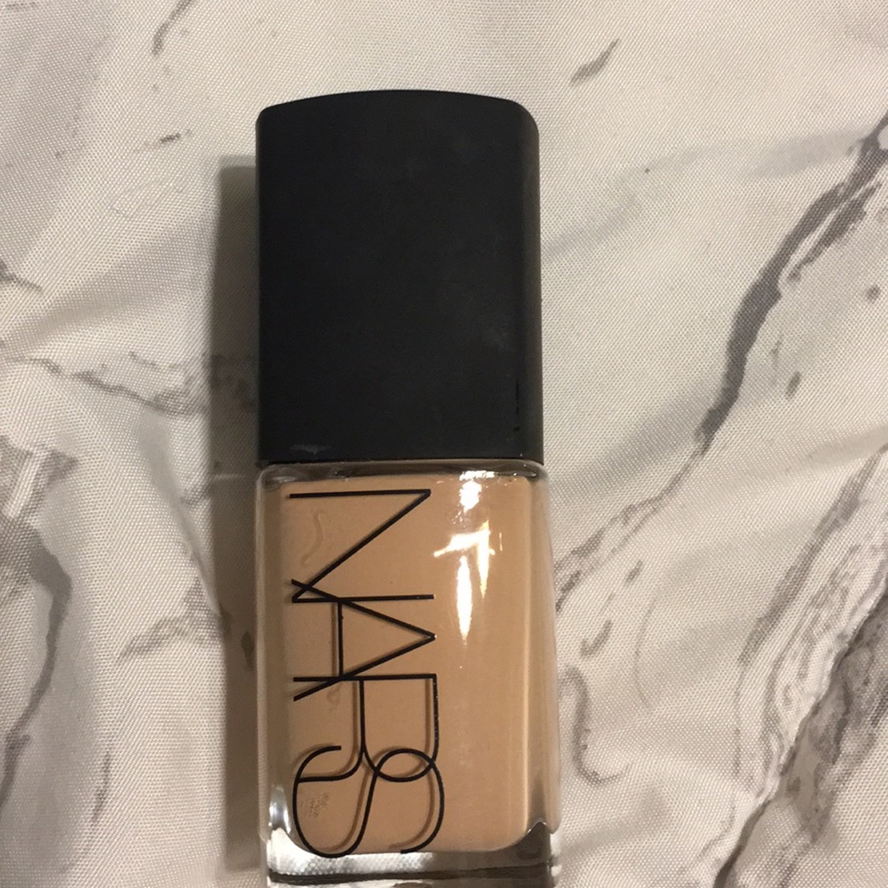 NARS SHEER foundation